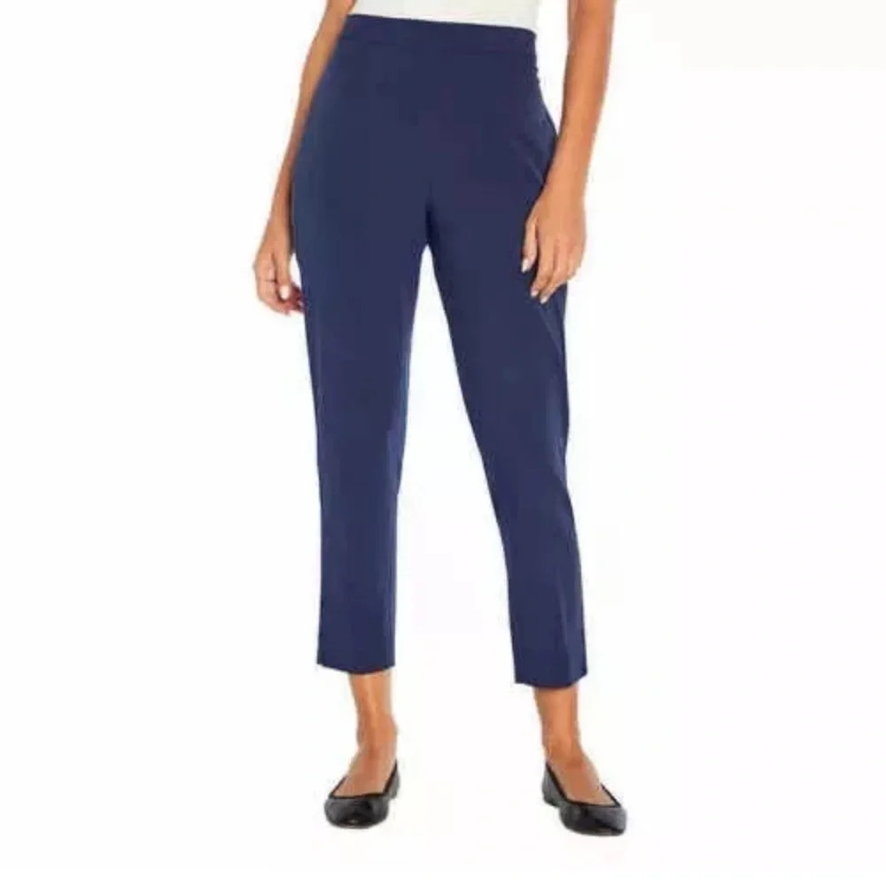 Banana Republic Ladies' Tapered Pull-On Pant Size 8 Blue